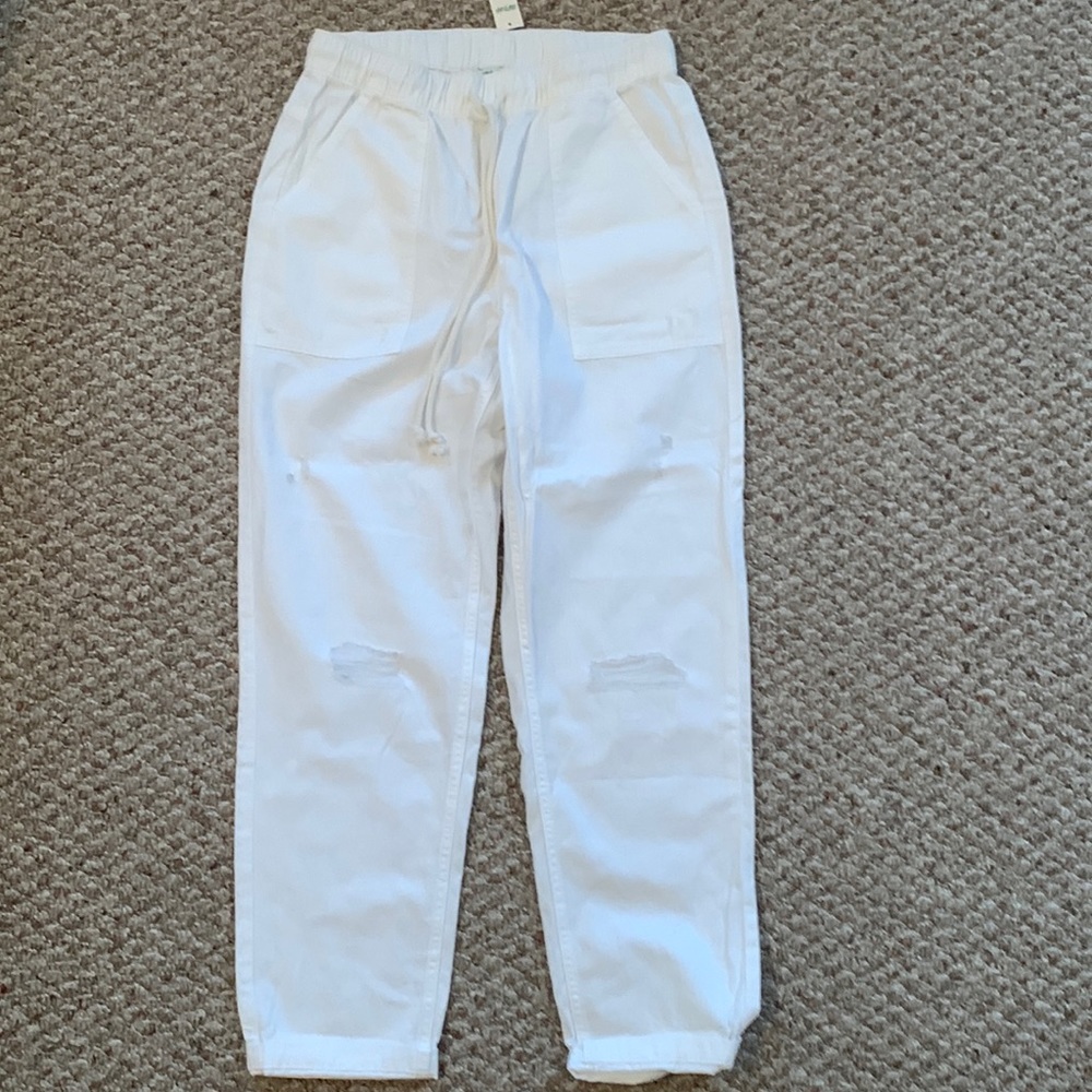 NWT!!! Aerie distressed pants